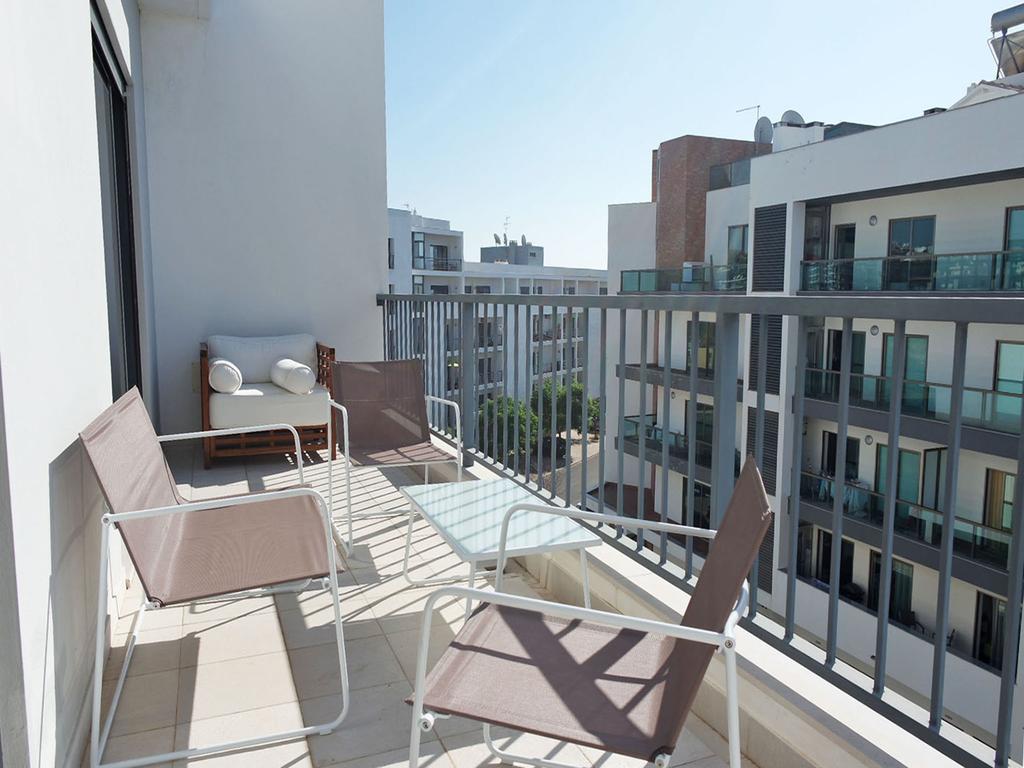 B04 - Luxury 2 Bed W Terrace Pool Lägenhet Lagos Exteriör bild