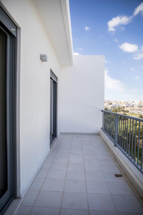 B04 - Luxury 2 Bed W Terrace Pool Lägenhet Lagos Exteriör bild