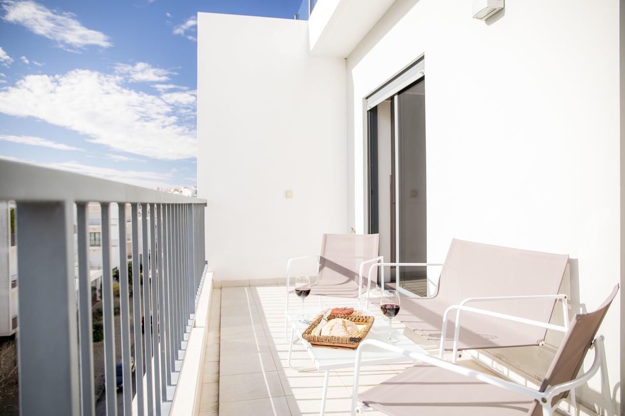 B04 - Luxury 2 Bed W Terrace Pool Lägenhet Lagos Exteriör bild